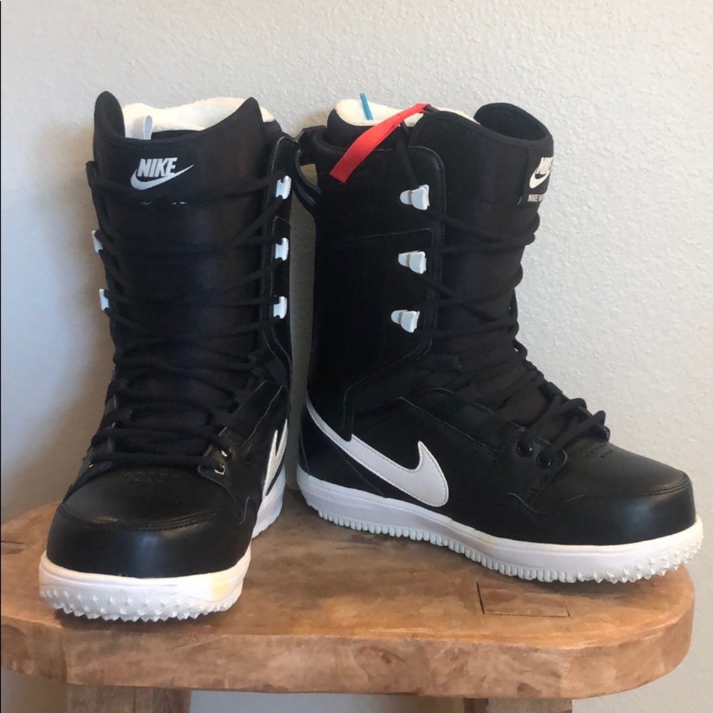 Nike Vapen snowboard boots ski Air Zoom lace up